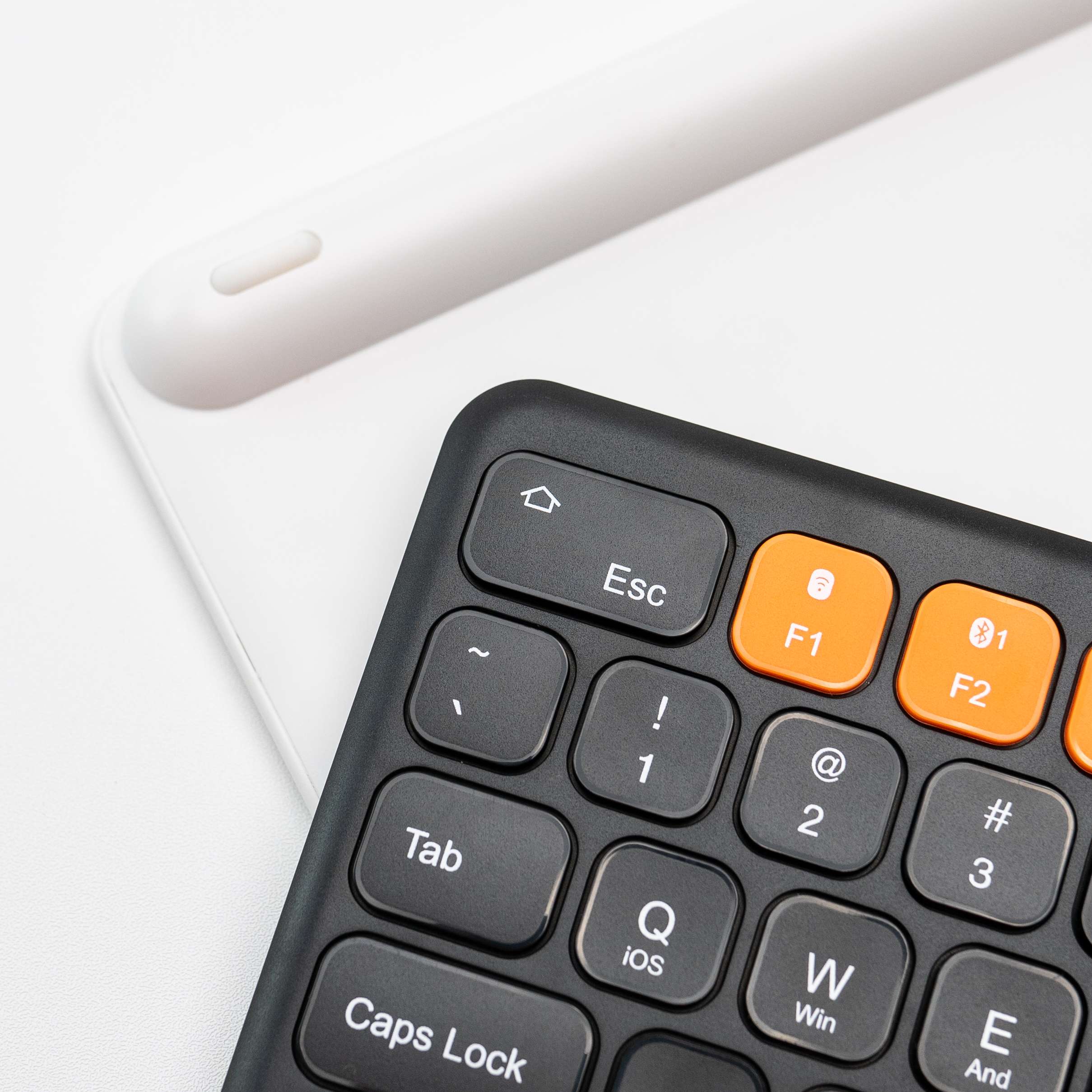 AirKeys Wireless Compact Keyboard Bluetooth 2.4G Dongle by Press Play - Image 6