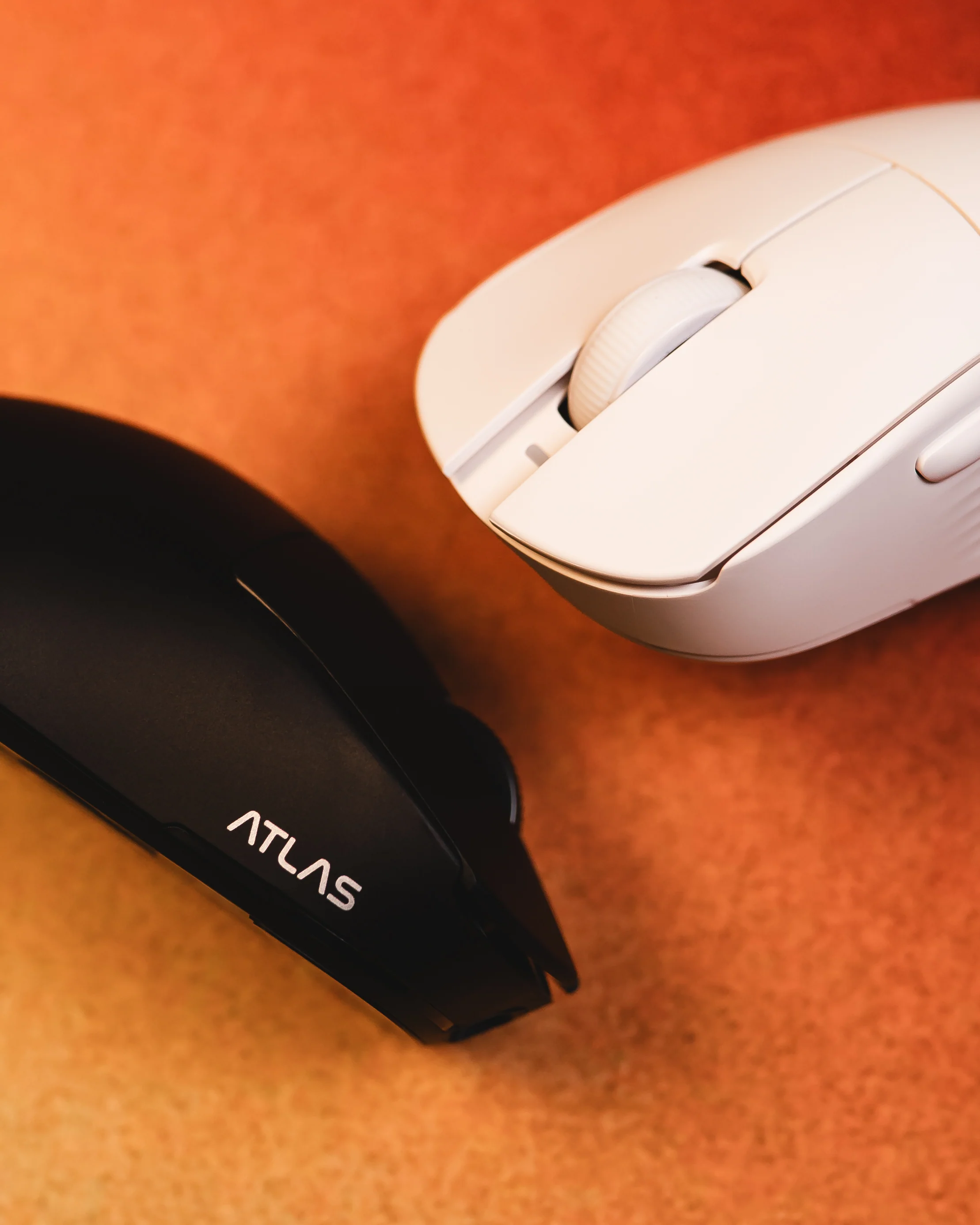 ATLAS Lite Ergonomic Ultralight Wireless Ergo Gaming Mouse - Image 15