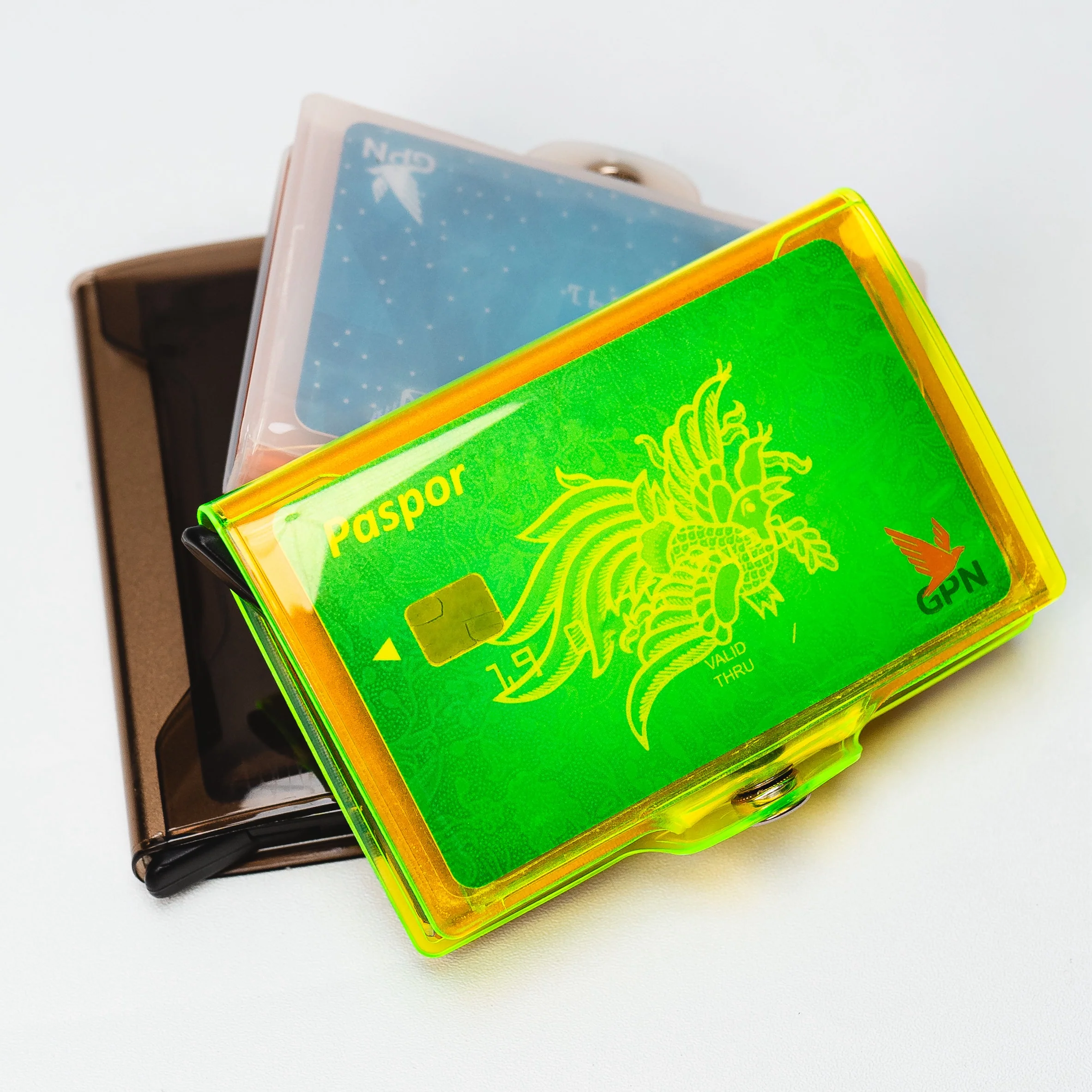 CLASSIC Clear RFID Pop Up Card Wallet - Image 9