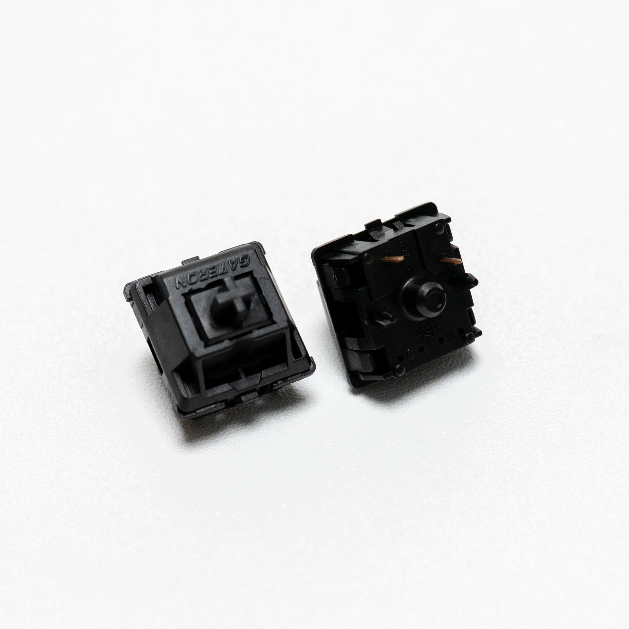 GATERON Oil King Linear Switch 55g PCB Mount - Image 3