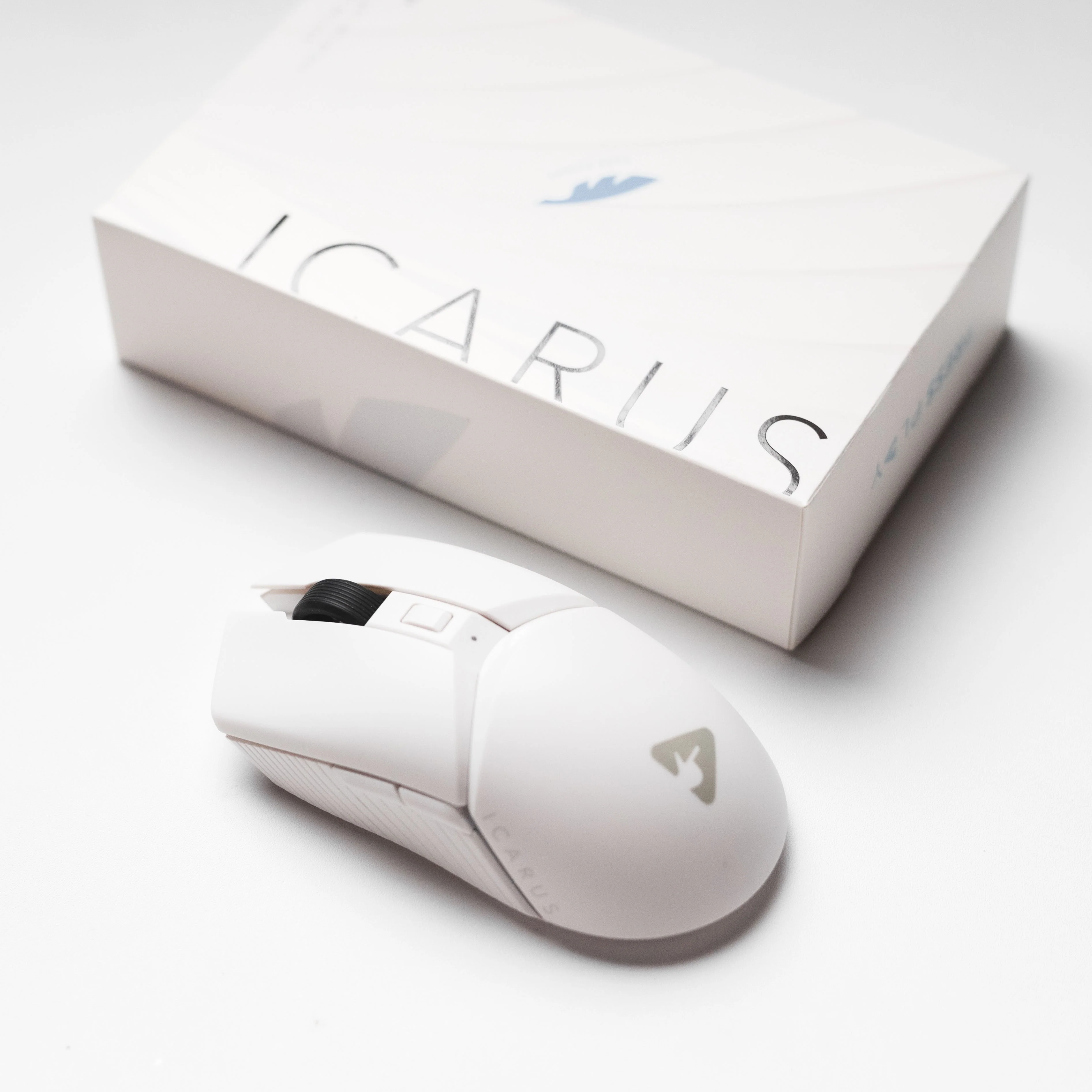 ICARUS Ultralight Gaming Mouse by Press Play - Image 4