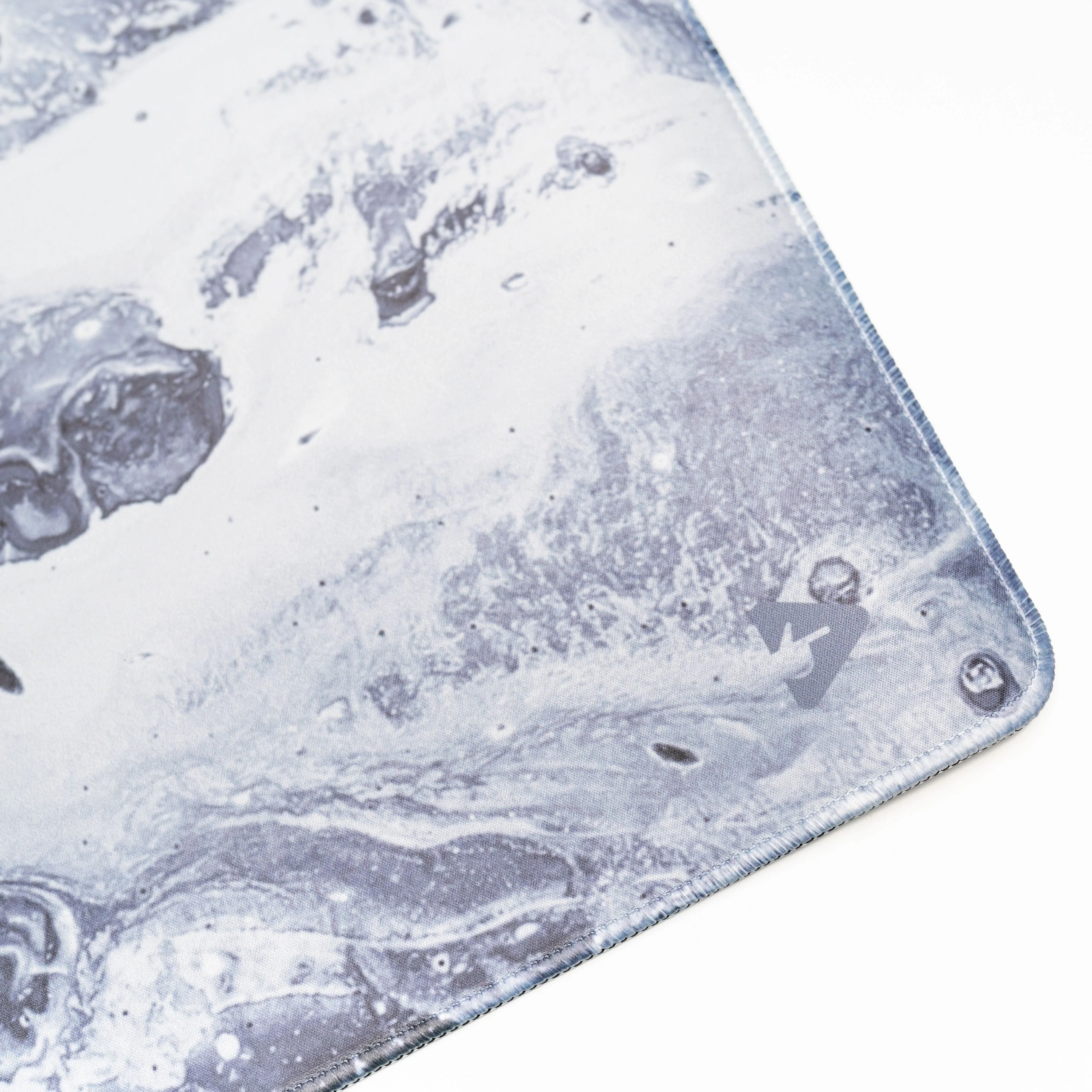 LIQUID Series Gaming Mousepad Deskmat by Press Play - Image 7
