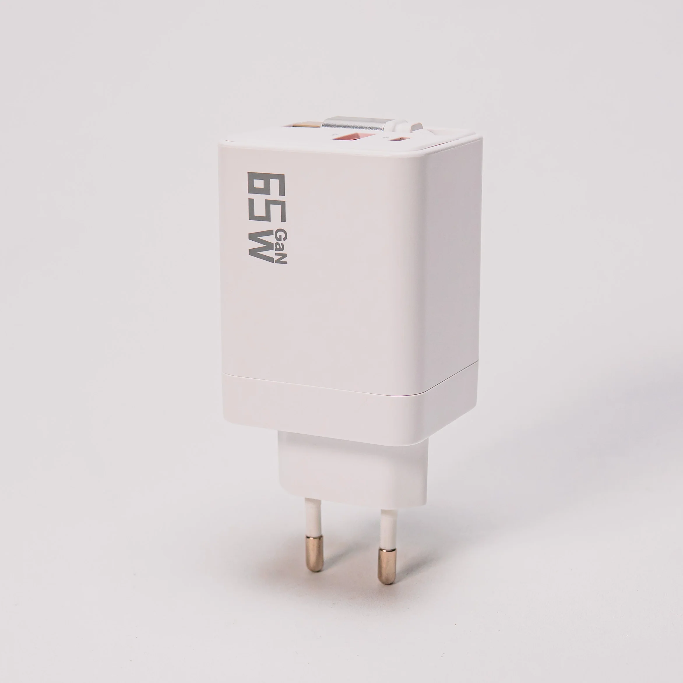 NOOK C1 65W GaN Retractable Charger - Image 10
