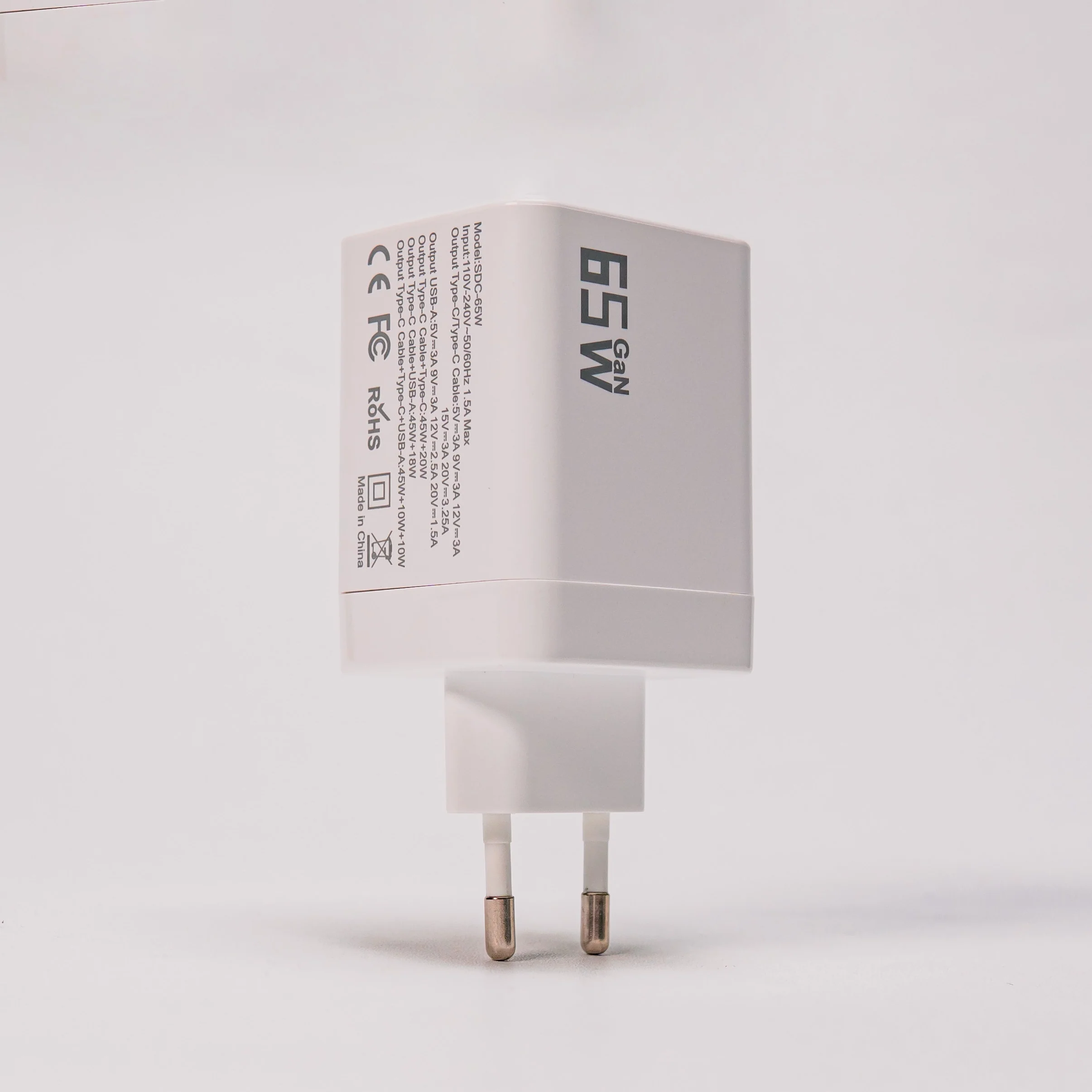 NOOK C1 65W GaN Retractable Charger - Image 11
