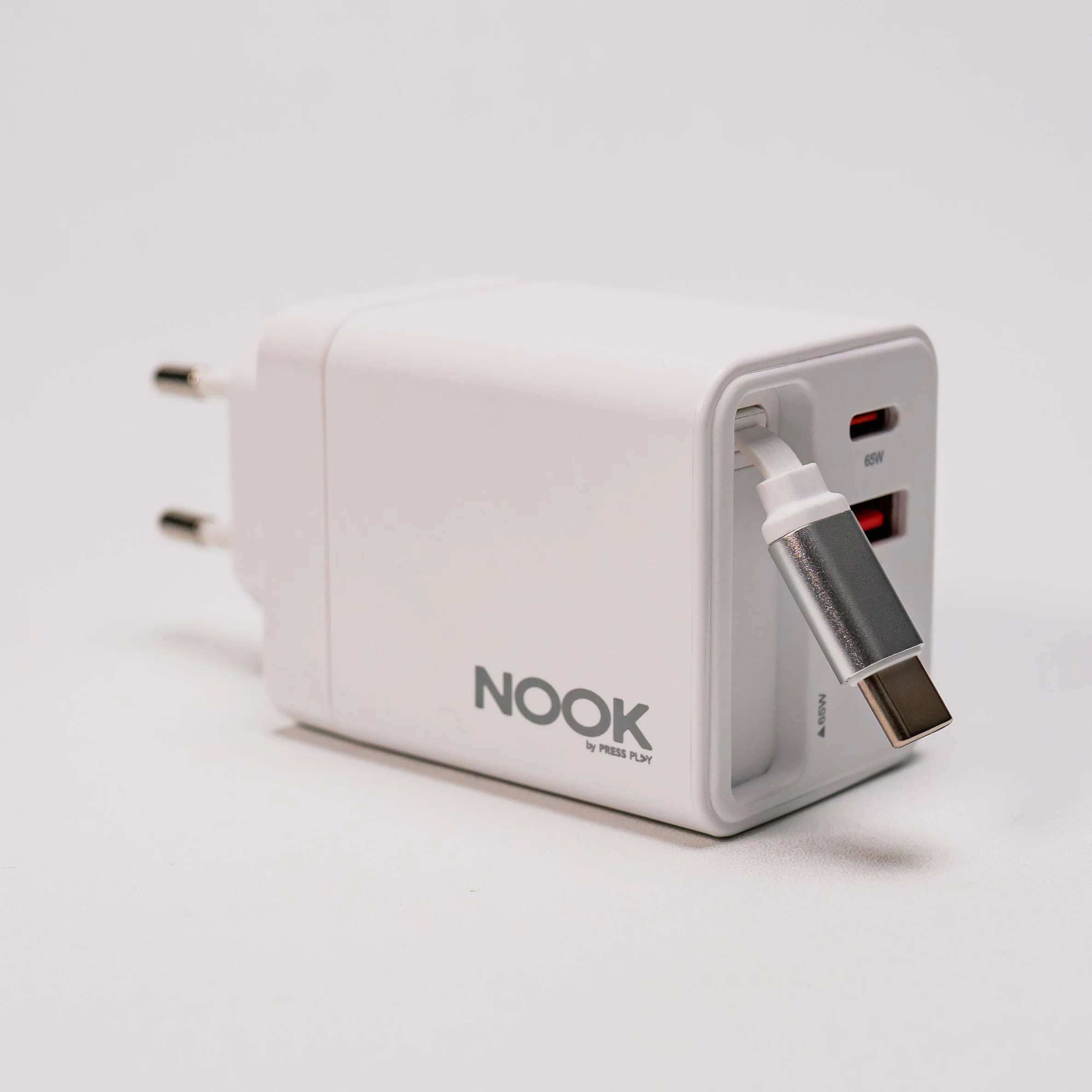 NOOK C1 65W GaN Retractable Charger - Image 6