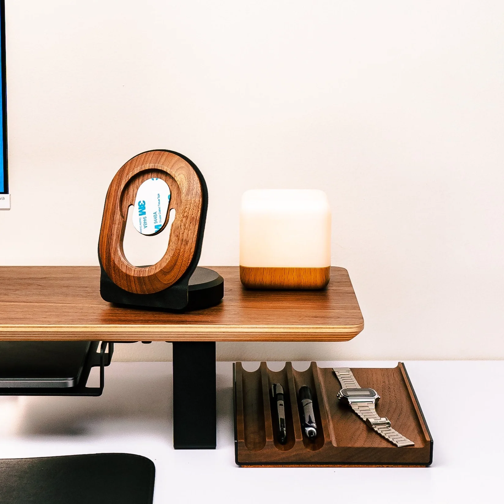 NOOK MAGSAFE STAND Wireless Charging Stand - Image 5