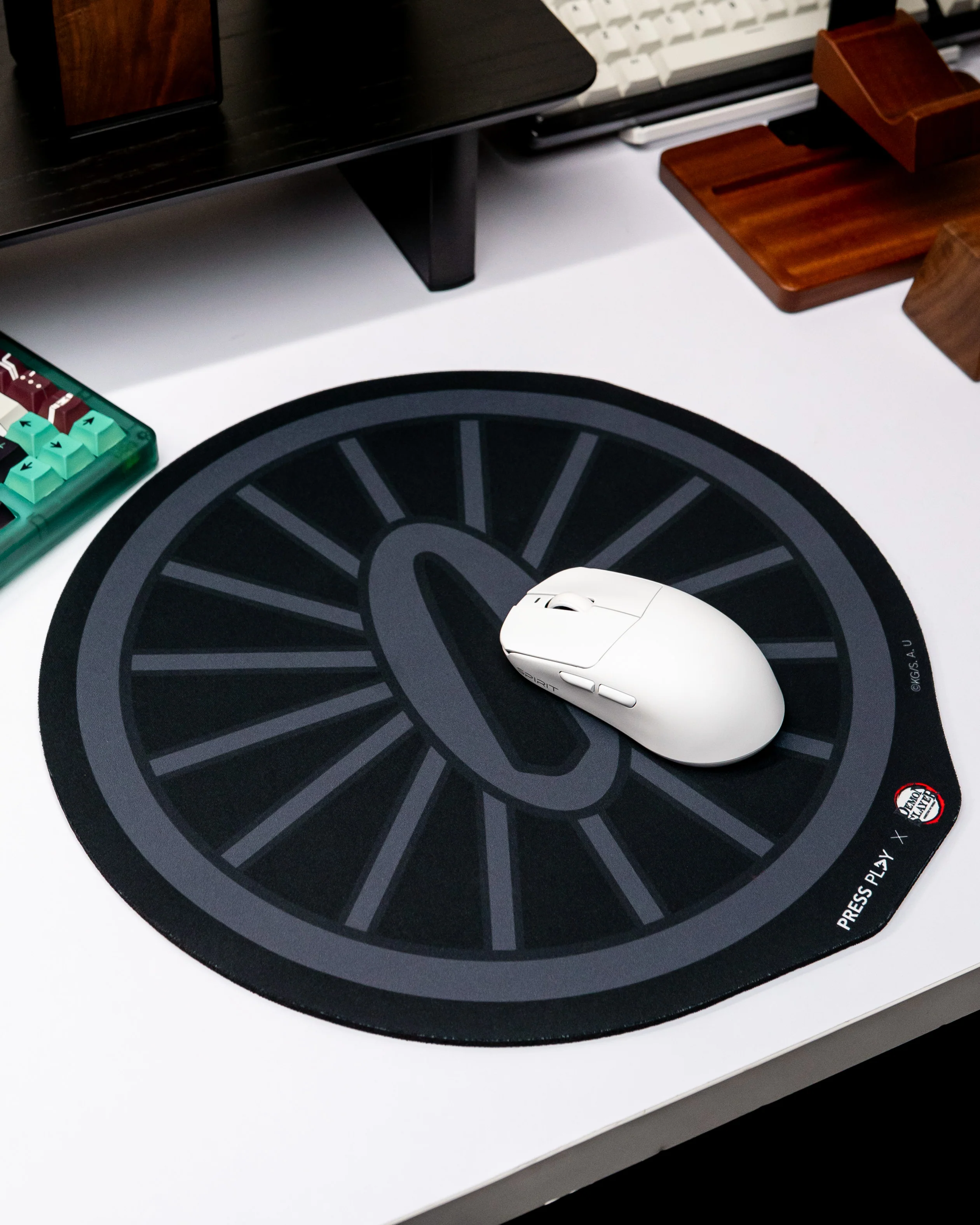 PRESS PLAY x DEMON SLAYER NICHIRIN GUARD - TANJIRO 36cm Irregular Mousepad - Image 2