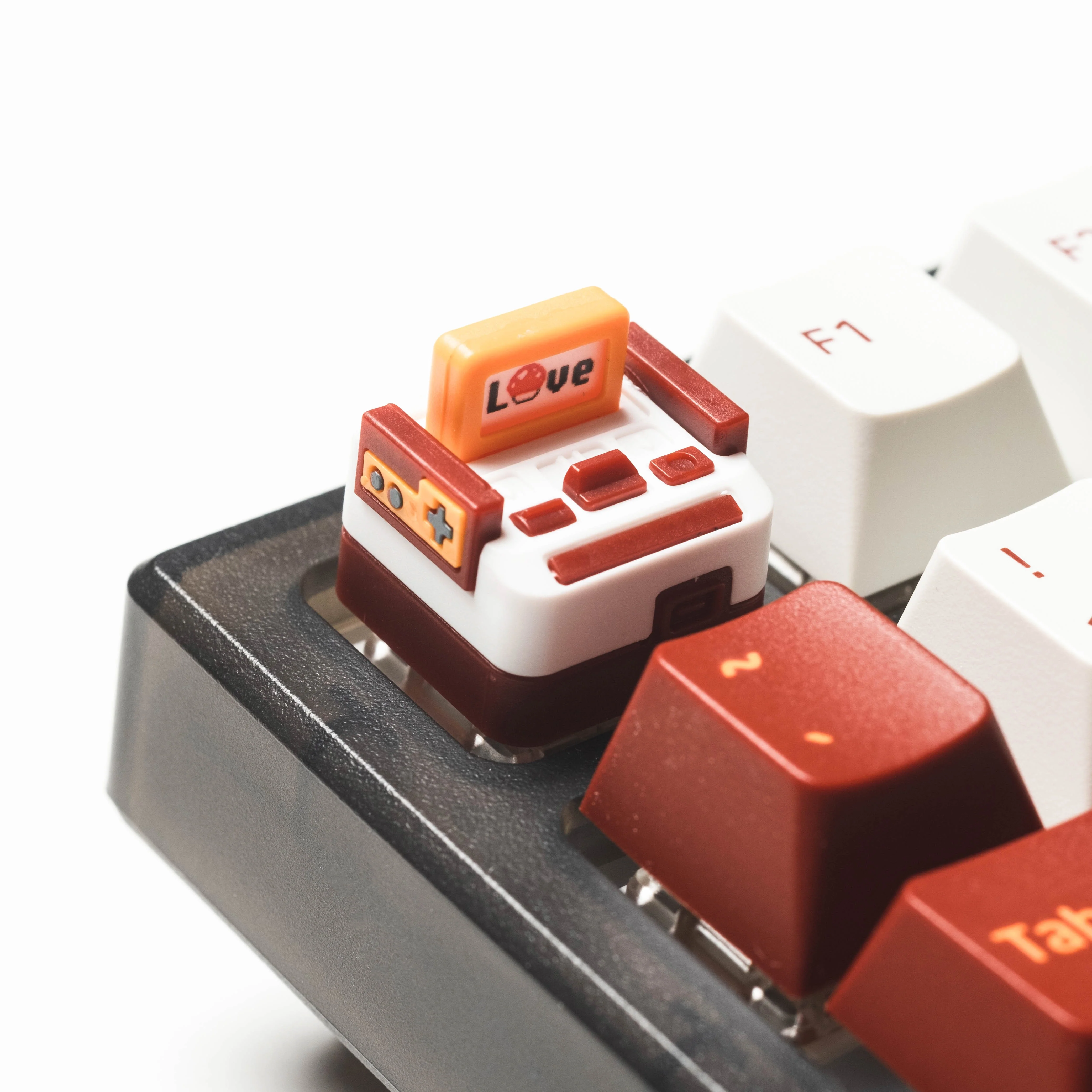 RETRO FAMICOM Artisan Keycap Mechanical Keyboard - Image 2