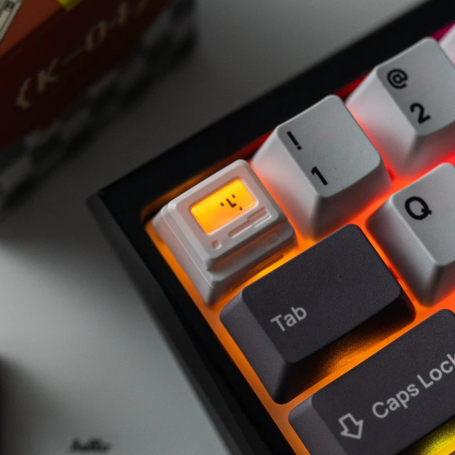 RETRO GAMEBOY 3in1 Artisan Keycap Mechanical Keyboard - Image 3
