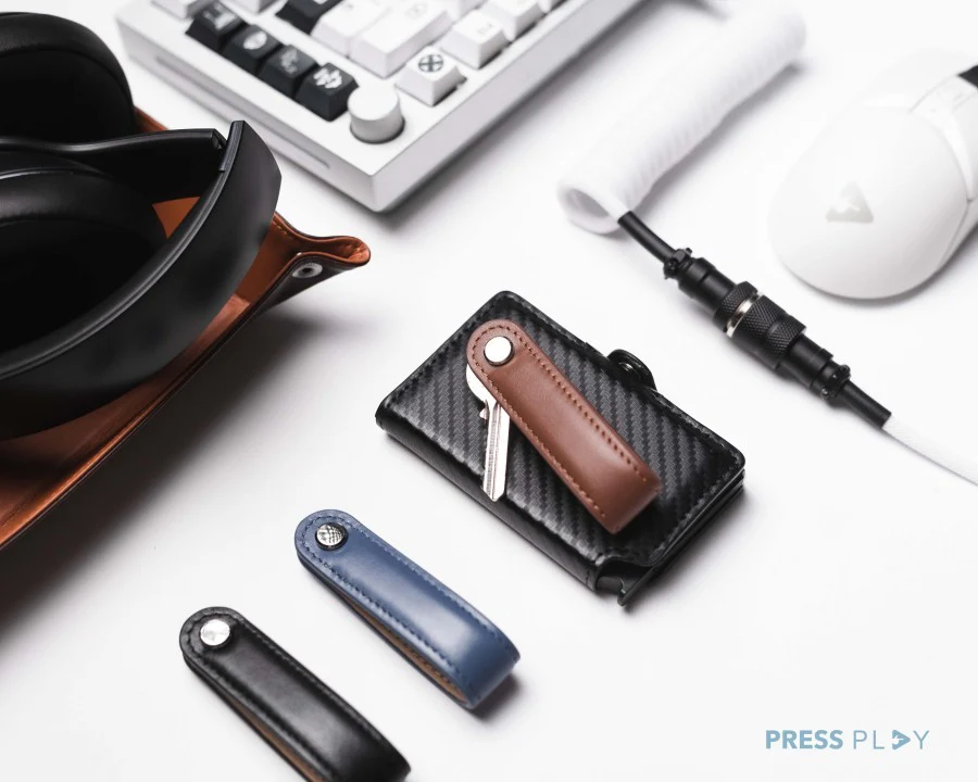 REVOLVE Leather Keyholder Key Holder Kulit by Press Play - Image 13