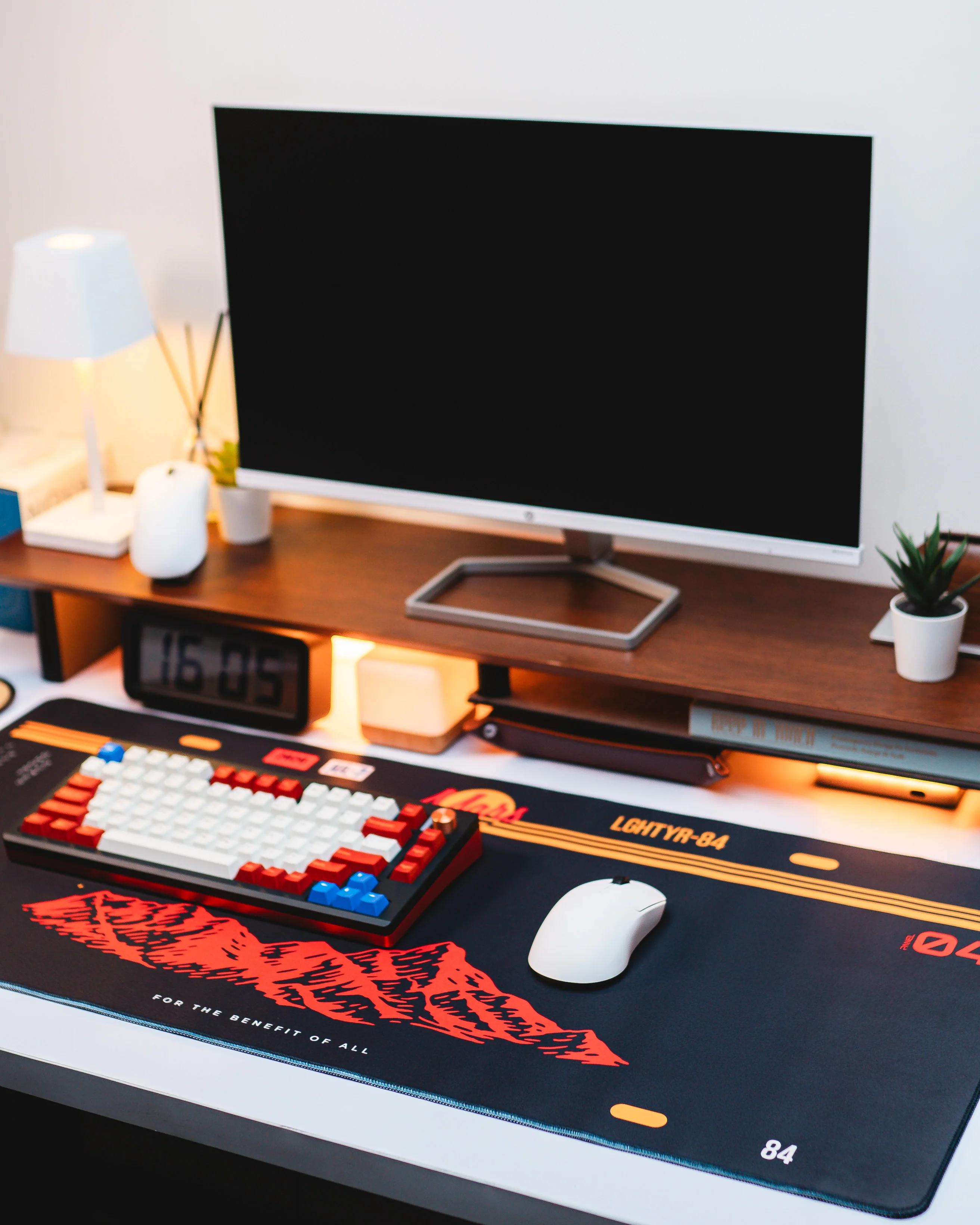RVR84 MARS PLATE Gaming Mousepad Deskmat - Image 9
