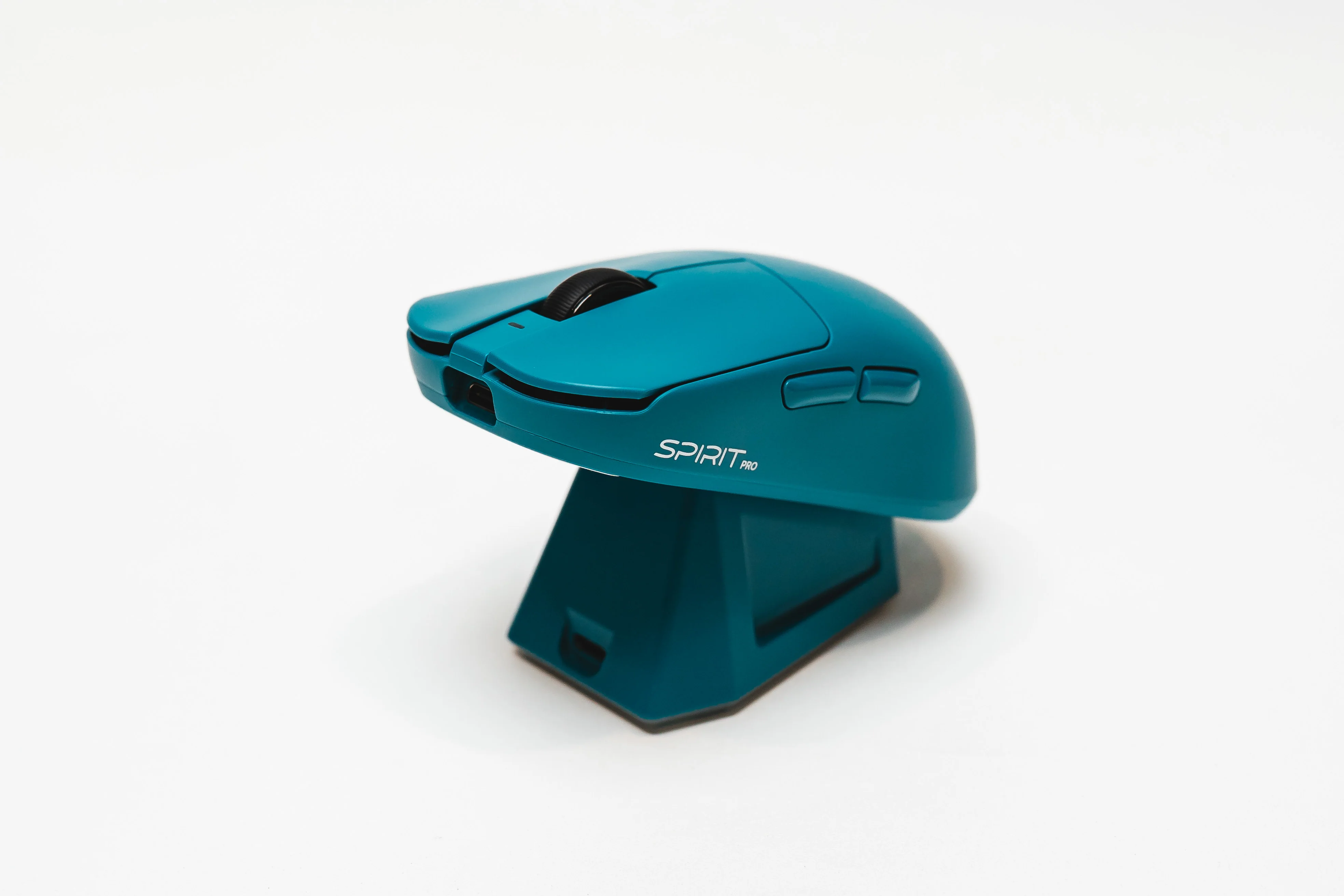 SPIRIT Pro 8K PAW3950 Wireless Gaming Mouse + Charging Dock - Image 9
