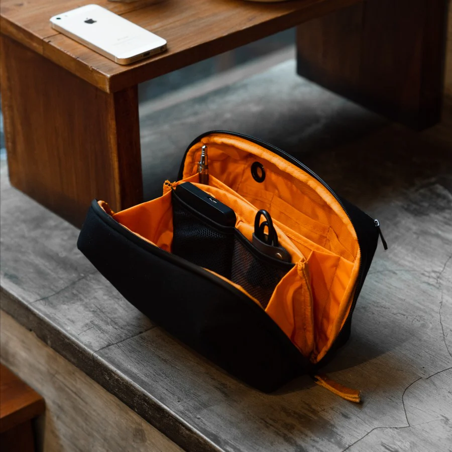 VERSA Tech & Travel Pouch Accessory Bag Tas Aksesoris by Press Play - Image 9
