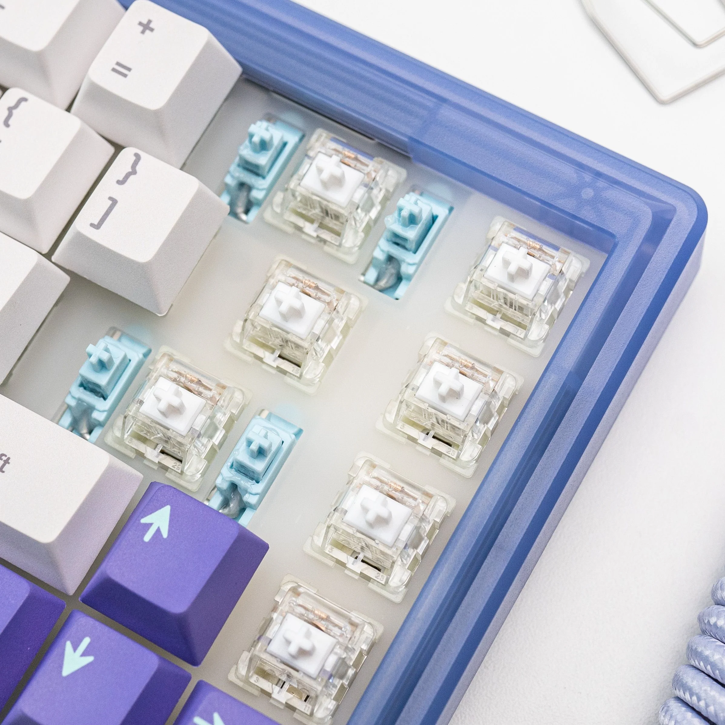 VOYAGER68 Wireless Mechanical Keyboard by Press Play - Image 7