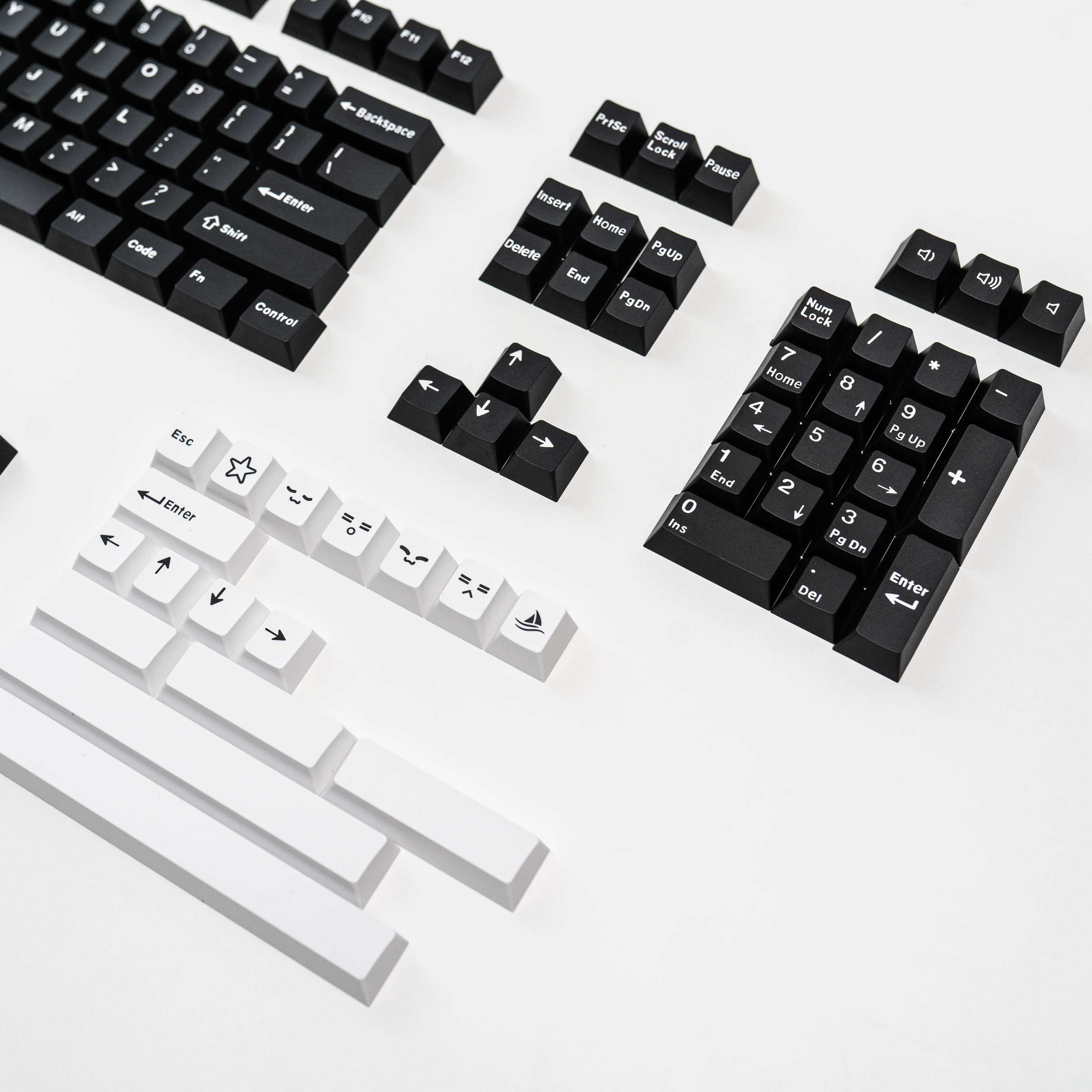 White on Black WoB PBT ABS Doubleshot Keycaps Keycap Set by Press Play - Image 6