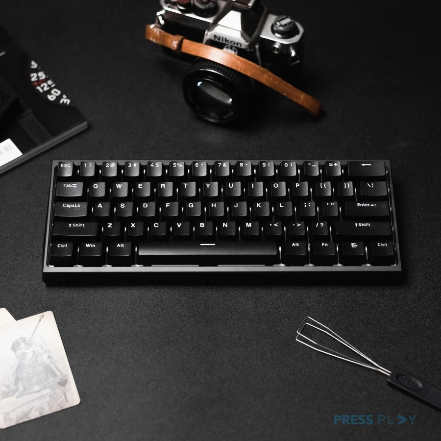 WoB White on Black PBT Doubleshot Keycaps Set by Press Play - Image 6